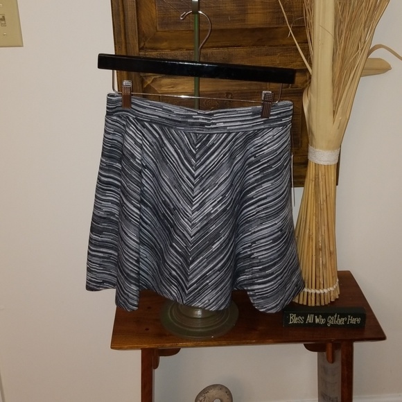 Joe Benbassett striped black and grey skirt - Picture 1 of 5